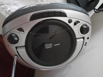 Radio/CD speler beschikbaar voor biedingen