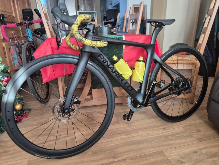 Pinarello Paris 2022 Size-46, Fietsen en Brommers, Fietsen | Racefietsen, Ophalen