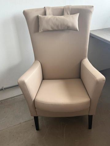 Zetel , fauteuil nieuw toonzaalmodel beschikbaar voor biedingen