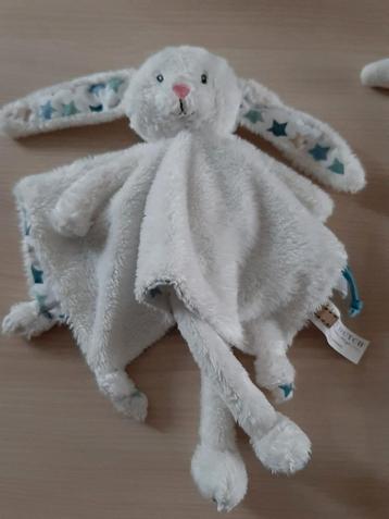 Knuffeldoekjes konijn en zeehondje, Enlèvement ou Envoi, Comme neuf, Lapin