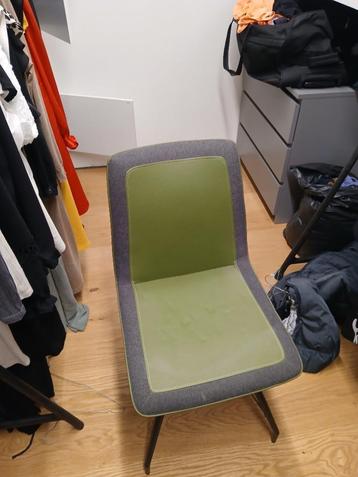 Set van 8 Jax kuipstoelen – groen/grijs – met gebruikssporen beschikbaar voor biedingen
