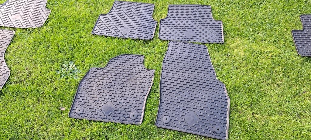 Tapis caoutchouc pour VW Polo