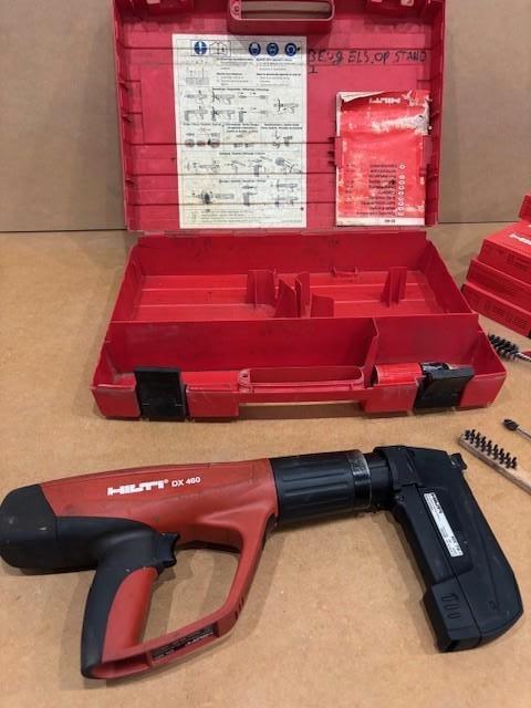 Hilti DX460 met nagelmagazijn, Bricolage & Construction, Outillage | Outillage à main, Utilisé, Enlèvement ou Envoi