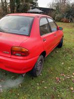 Mazda 121 bolletje bolhoed, Autos, Rouge, Achat, 4 portes, Boîte manuelle