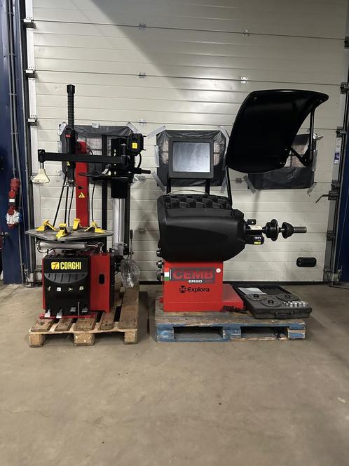 Corghi banden apparaat & CEMB ER90 balanceer machine, Auto diversen, Autogereedschap, Zo goed als nieuw, Ophalen of Verzenden