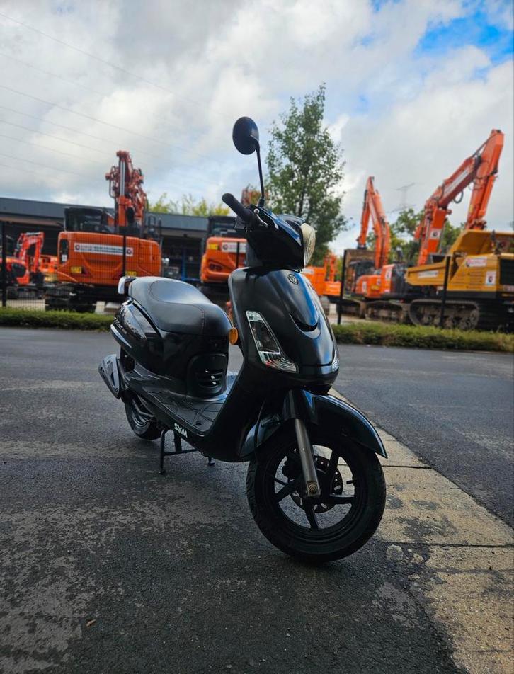 Sym Fiddle II 50cc classe A 4 temps 2012 - 17 320 km, Vélos & Vélomoteurs, Scooters | SYM, Utilisé, Fiddle, Classe A (25 km/h)