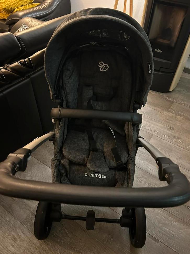 Poussette dreambee neuve, Enfants & Bébés, Poussettes & Combinaisons, Comme neuf, Poussette combi, Autres marques, Pneus, Avec nacelle