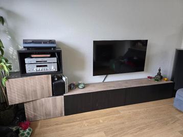 TV kast beschikbaar voor biedingen