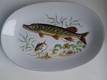 porceleinen servies voor vis. beschikbaar voor biedingen