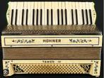 Vintage Hohner Accordion Tango IV, Musique & Instruments, Accordéons, Enlèvement, Utilisé, 120 basses, Hohner
