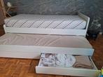 Kinderbed incl matras met uittrekbare lades en matras, Ophalen, Zo goed als nieuw