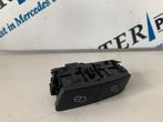 Centrale deurvergrendeling Schakelaar van een Mercedes B-Kla, Ophalen of Verzenden, 3 maanden garantie, Gebruikt, Mercedes-Benz