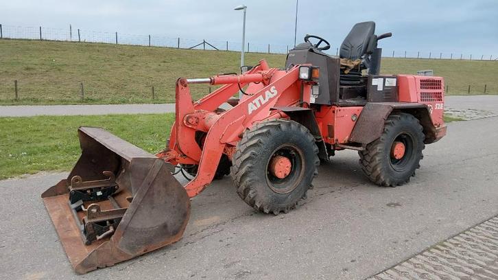 Atlas 52E shovel (bj1996) bak/verloop naar euro 52 E, Zakelijke goederen, Machines en Bouw | Kranen en Graafmachines, Wiellader of Shovel