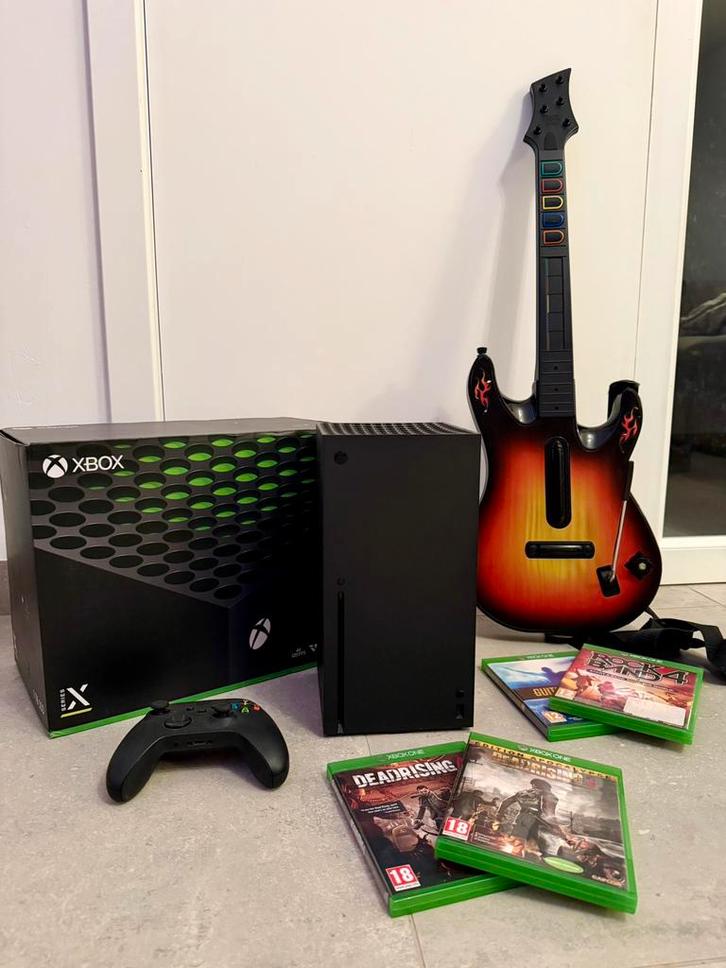 Xbox Séries X 1TB + 1 manette + 4 Jeux + Guitare, Games en Spelcomputers, Spelcomputers | Xbox One, Zo goed als nieuw, Ophalen