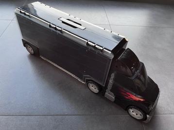 Vrachtwagen transporter truck – opbergtruck voor 26 auto‘s beschikbaar voor biedingen