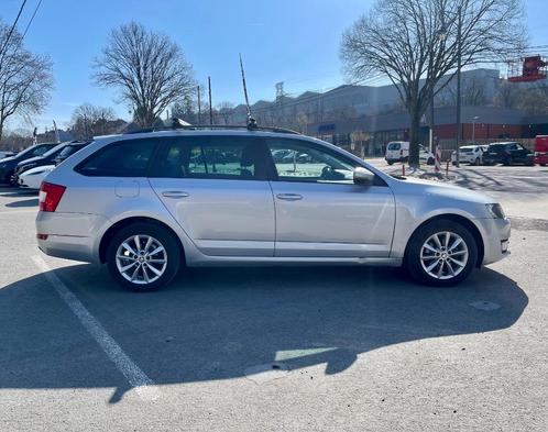 Skoda octavia break 1.0tsi 02/2017 9950-, Auto's, Skoda, Particulier, Octavia, Bluetooth, Radio, USB, Benzine, Euro 6, Break, 5 deurs