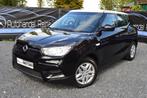 SsangYong Tivoli 1.6i, 2016, 28.000km, Airco, Navi + 12m gar, Zwart, Zwart, Onderhoudsboekje, Parkeersensor