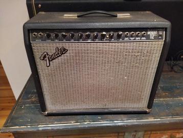 Fender Deluxe 112 plus, ampli pour guitare disponible aux enchères