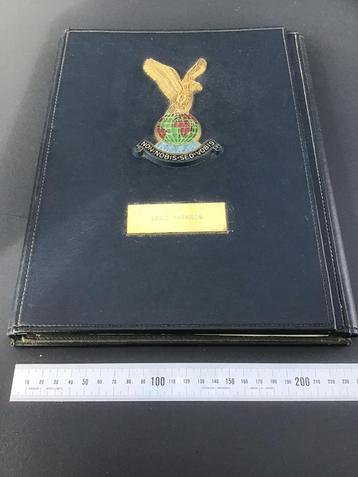 Uniek lot piloot RAFA op naam met o.a. originele patch e.d. beschikbaar voor biedingen