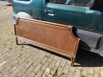 Rotan bamboo bedeinde  beschikbaar voor biedingen