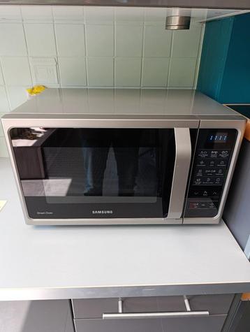 Micro onde Samsung four et grill combi, Electroménager, Micro-ondes, Comme neuf, Enlèvement, 45 à 60 cm, Four
