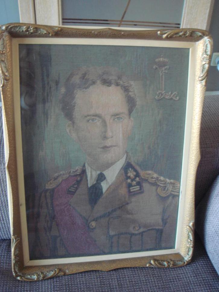 RYL #11 - GEWEVEN PORTRET LEOPOLD III, Verzamelen, Koningshuis en Royalty, Gebruikt, Kaart, Foto of Prent, Ophalen of Verzenden
