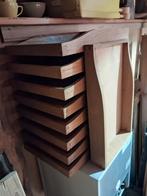 9 eiken archieflades, Ophalen