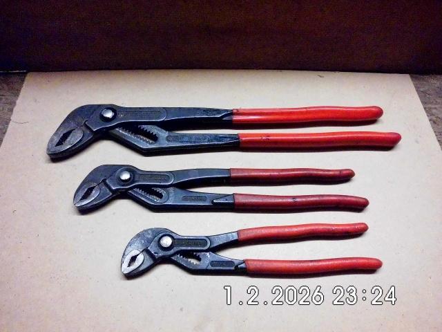 PINCE AJUSTABLE KNIPEX AVEC GOUPILLE FENDUE ET COUPE-FIL, Bricolage & Construction, Outillage | Outillage à main, Comme neuf, Enlèvement