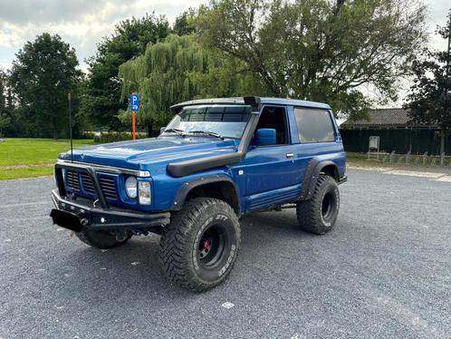 Nissan patrol y60, Auto's, Nissan, Particulier, Patrol, Diesel, SUV of Terreinwagen, 2 deurs, Handgeschakeld, Blauw, Leder, Vierwielaandrijving