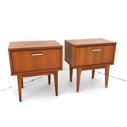 Vintage nachtkastjes, Huis en Inrichting, Slaapkamer | Nachtkastjes, Gebruikt, Hout, Ophalen