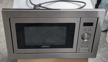 Zanussi inbouw microgolf (Combimagnetron model: ZSC25225XA) beschikbaar voor biedingen