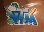 Vintage sticker VTM Amedee, Verzamelen, Ophalen of Verzenden, Zo goed als nieuw, Film, Tv of Omroep