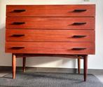 Deens vintage ladenkast - 4 laden in teak
1m lengte
85cm, Huis en Inrichting, Kasten | Ladekasten, Ophalen, Gebruikt