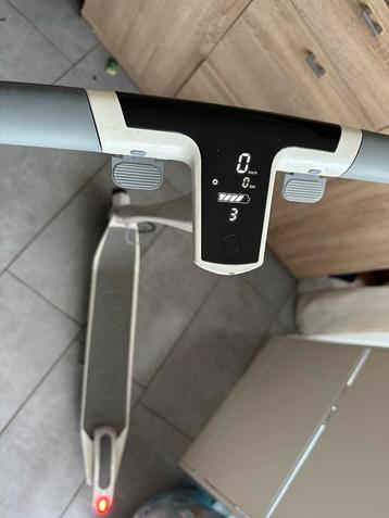 Elektrische scooter beschikbaar voor biedingen