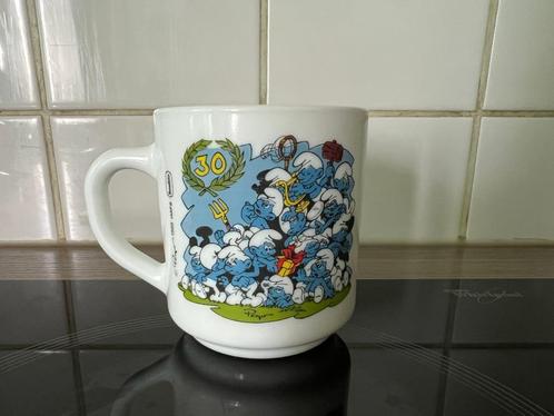 Mug Arcopal Les Schtroumpfs - Peyo Benedictin 1988, Verzamelen, Smurfen, Gebruikt, Gebruiksvoorwerp, Verschillende Smurfen, Ophalen of Verzenden