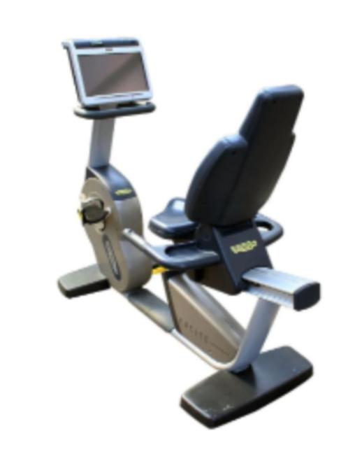 Technogym Excite Recline Bike 700 LCD | Lig Fiets, Sport en Fitness, Fitnessmaterialen, Zo goed als nieuw, Armen, Benen, Borst