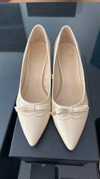 Schoenen van het merk Noë. In het lichtroze of witte kleur., Enlèvement, Comme neuf