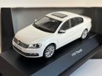 Vw passat, Hobby en Vrije tijd, Modelauto's | 1:43, Ophalen of Verzenden, Zo goed als nieuw, Schuco