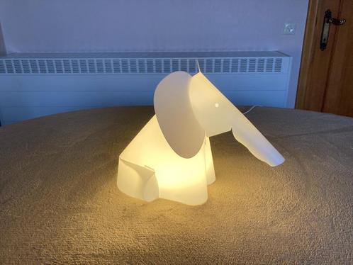 Lachtlampje olifant, merk : ZzzooLight, Kinderen en Baby's, Kinderkamer | Inrichting en Decoratie, Zo goed als nieuw, Lamp, Ophalen of Verzenden