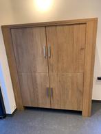 Eiken kast, eik, Huis en Inrichting, Ophalen, Zo goed als nieuw