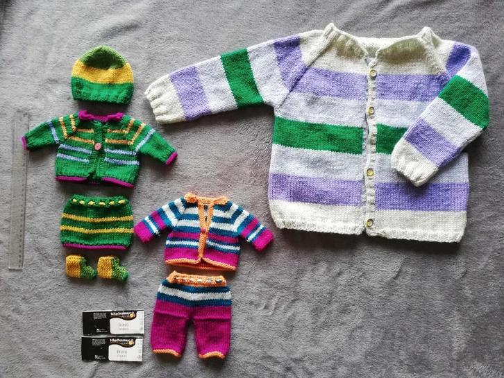 Gilet pour enfants, vêtements de poupée, récemment tricotés, Hobby & Loisirs créatifs, Tricot & Crochet, Neuf, Tricot, Enlèvement ou Envoi