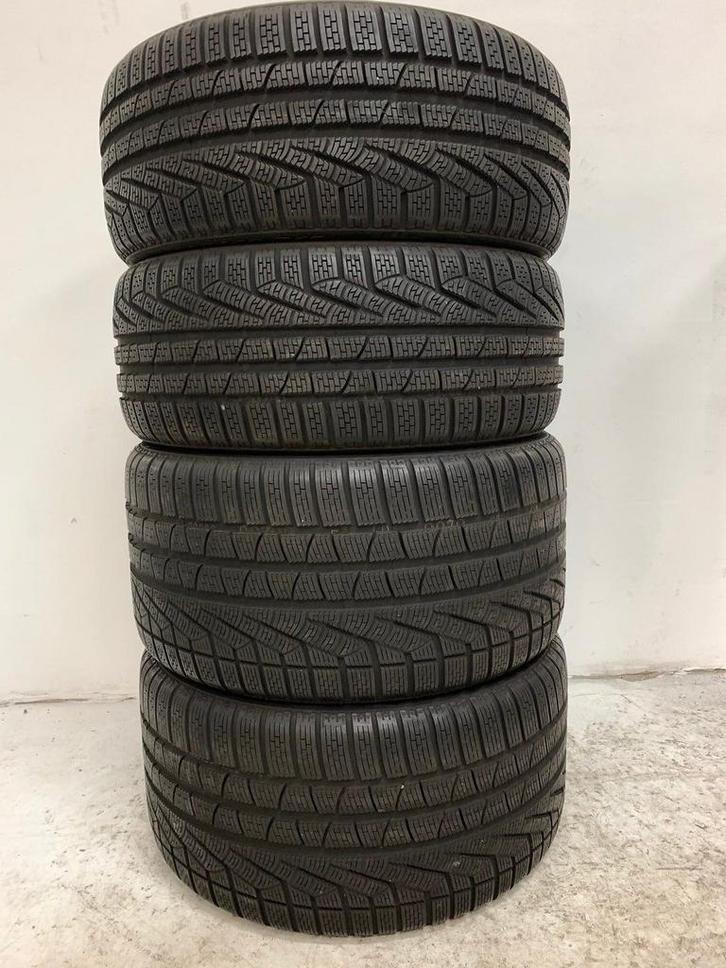 Winterbanden Pirelli voor oa Porsche 911 991 19 inch 7 mm, Auto-onderdelen, Banden en Velgen, Band(en), Winterbanden, 19 inch