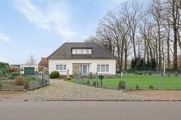 Huis te koop in Maaseik, 3 slpks beschikbaar voor biedingen