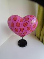 Hart in vrolijke kleuren – op zwarte voet, Ophalen of Verzenden, Zo goed als nieuw