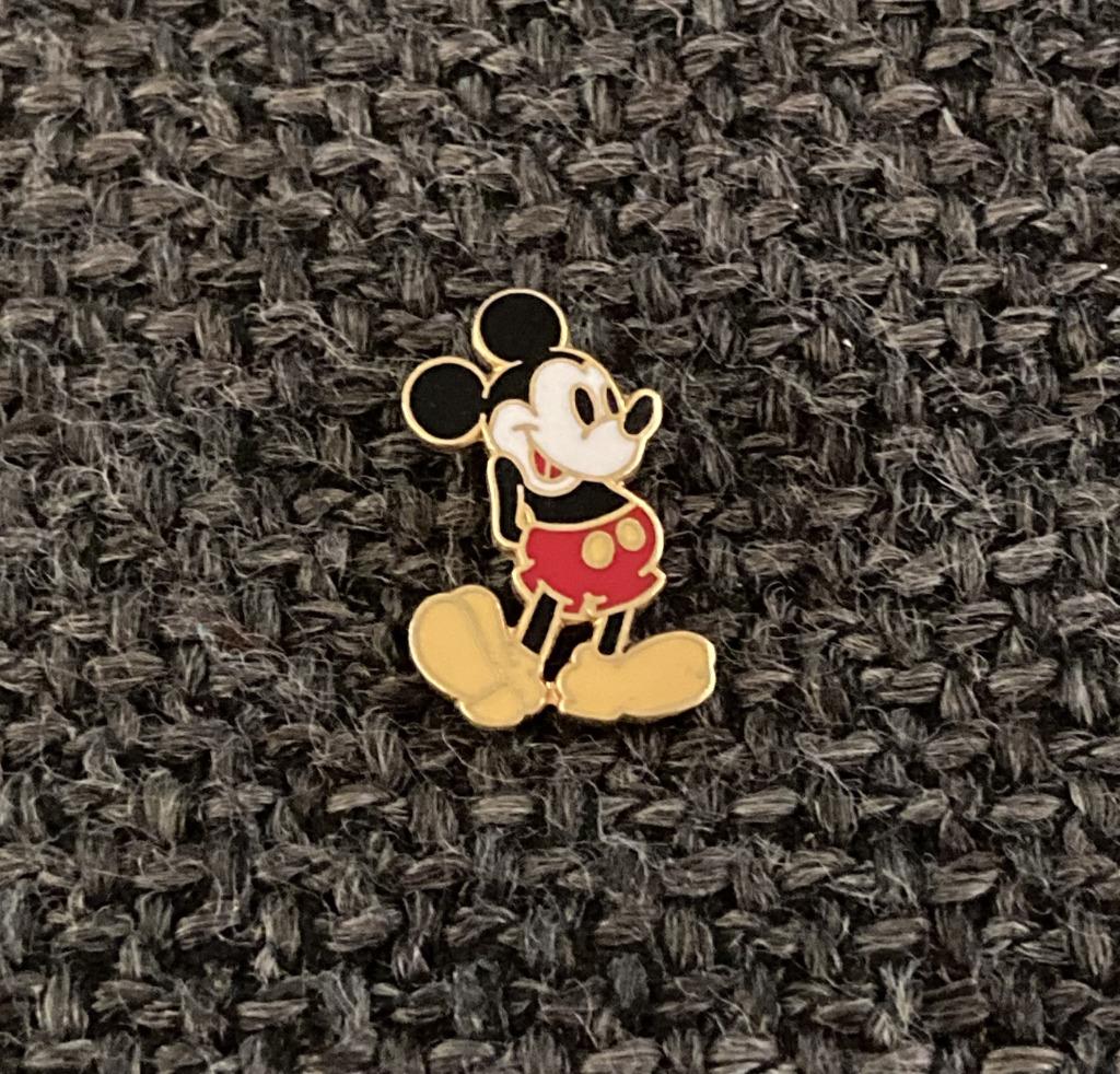 PIN - DISNEY - MICKEY MOUSE, Collections, Envoi, Utilisé, Figurine, Insigne ou Pin's