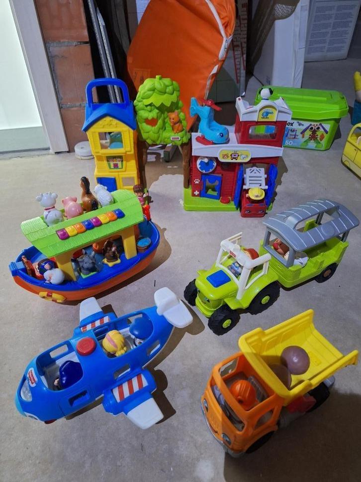 Fisher price little people set, Kinderen en Baby's, Speelgoed | Fisher-Price, Gebruikt, Auto of Voertuig, Met geluid, Ophalen