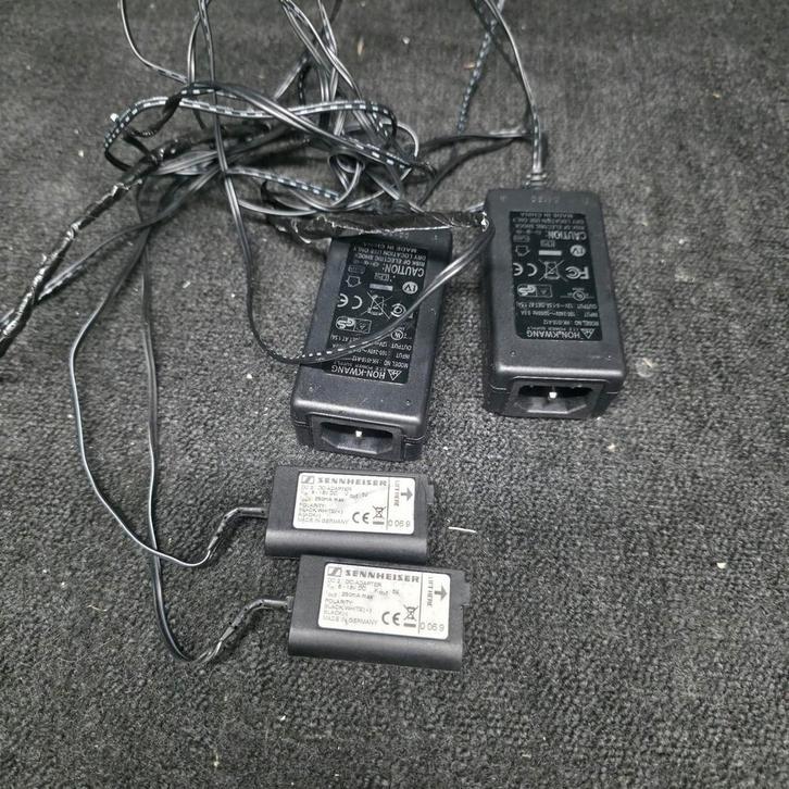 SENNHEISER  DC 2    adapters


2x, Muziek en Instrumenten, Microfoons, Zo goed als nieuw, Ophalen of Verzenden