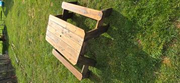 Picknicktafel met geïntegreerde zandbak of waterbak  beschikbaar voor biedingen