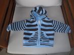 Vest met capuchon maat 68, Kinderen en Baby's, Babykleding | Maat 68, Ophalen of Verzenden, Zo goed als nieuw, Jongetje, Truitje of Vestje