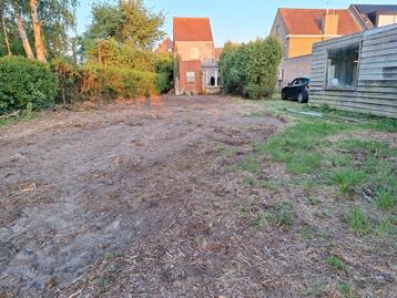 Groot stuk bouwgrond 690m² op topligging te Koolkerke beschikbaar voor biedingen